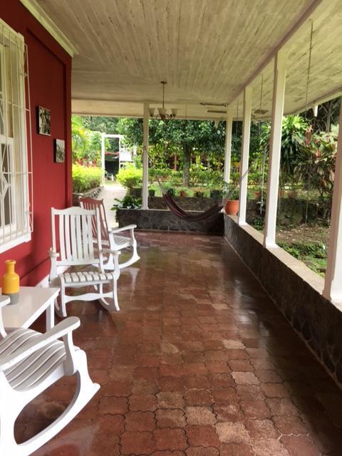 Hotel Hacienda El Rodeo Vueltas エクステリア 写真
