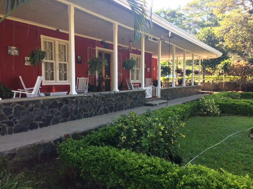 Hotel Hacienda El Rodeo Vueltas エクステリア 写真